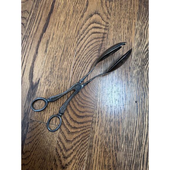 Silver Plated Scissor Style Salad Tongs - Sheffield England - Picture 1 of 7